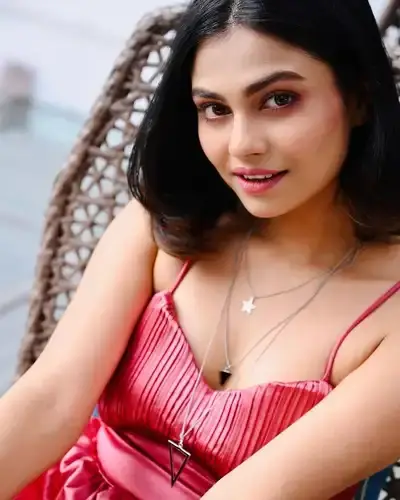 Escort Service Nighasan